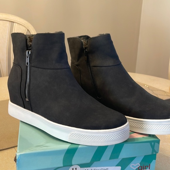 NEW Madeline Girl cold weather boots - Picture 1 of 3